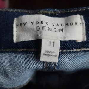 Junior's Distressed Bermuda Shorts